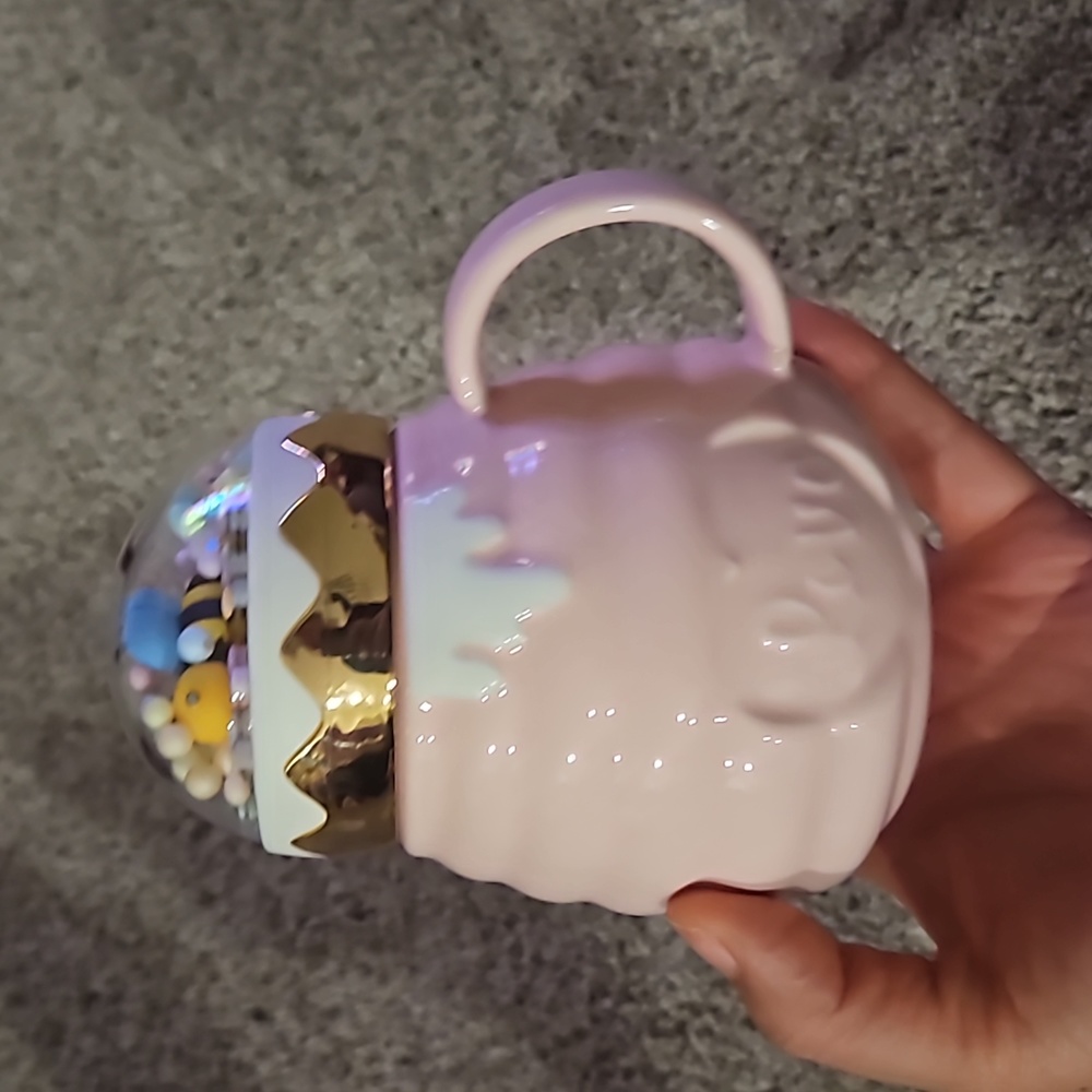 Love bee hive mug with topper and cooling mat
